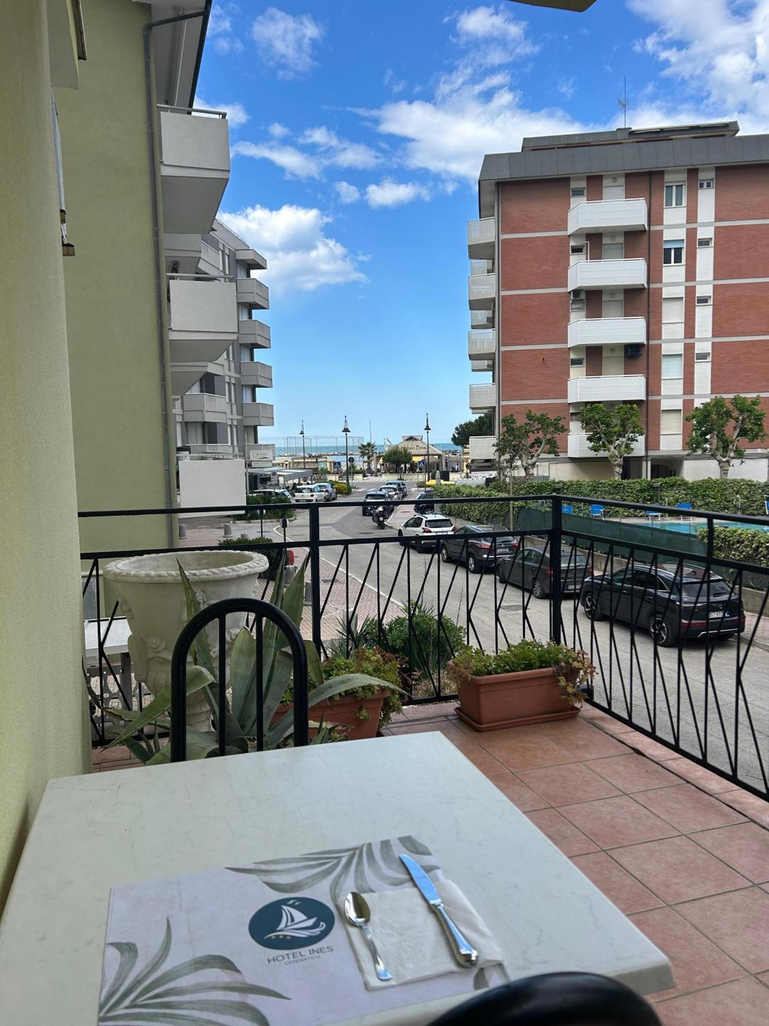 Hotel Ines Cesenatico Exterior photo